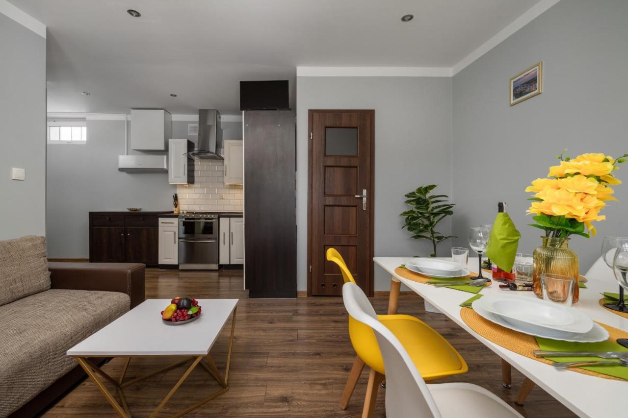 Market Square Corner Apartment Kuznicza By Noclegi Renters Wroclaw Exterior photo